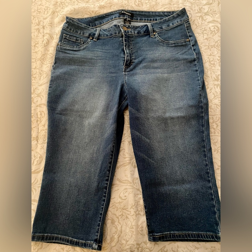 Capri jeans